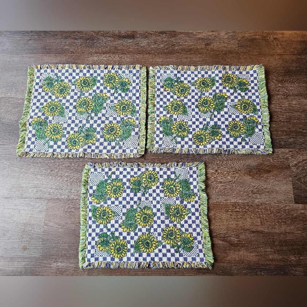 Set of 3 Vintage Woven Gingham and Sunflower print Placemats with fringe